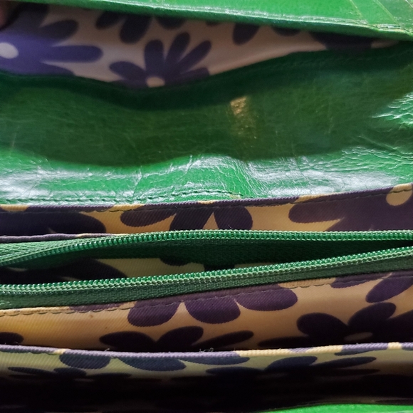 Green Leather Wallet - Picture 6 of 9